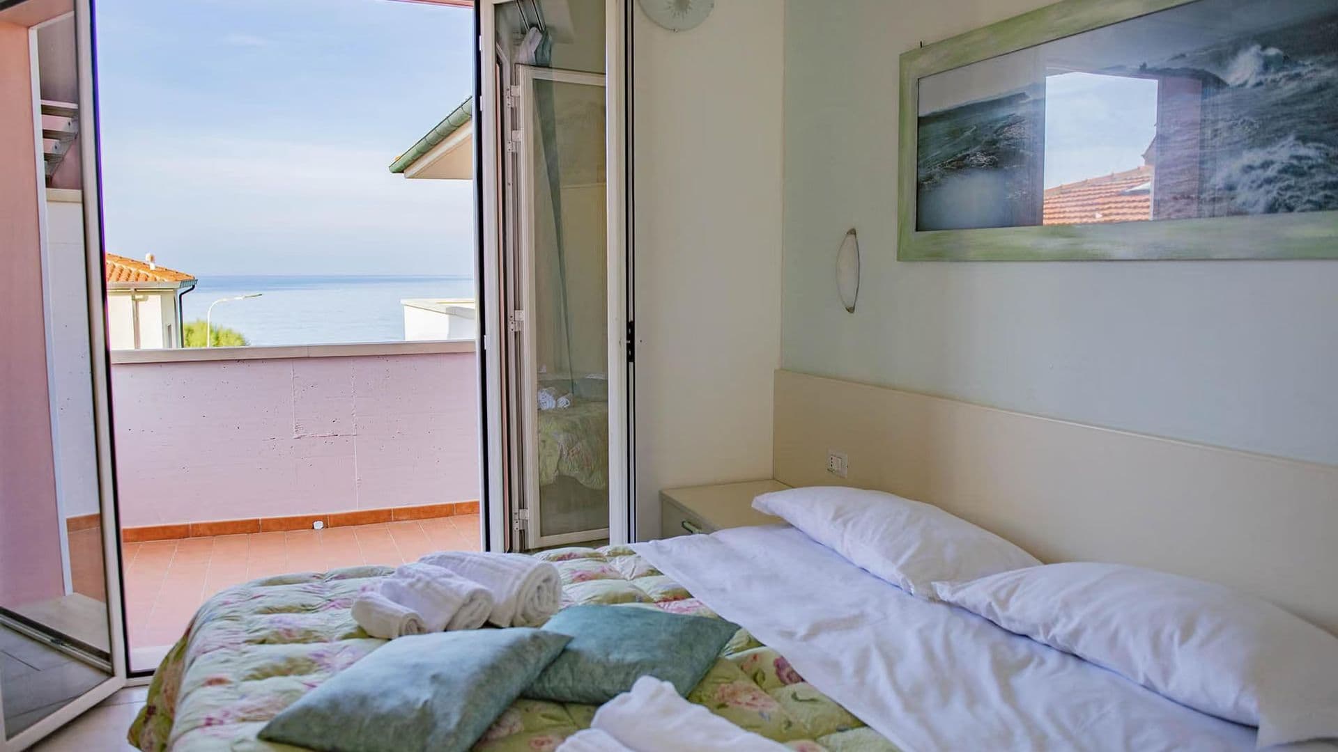 Camera Family con Balcone Vista Mare Frontale Hotel del Sole San Vincenzo